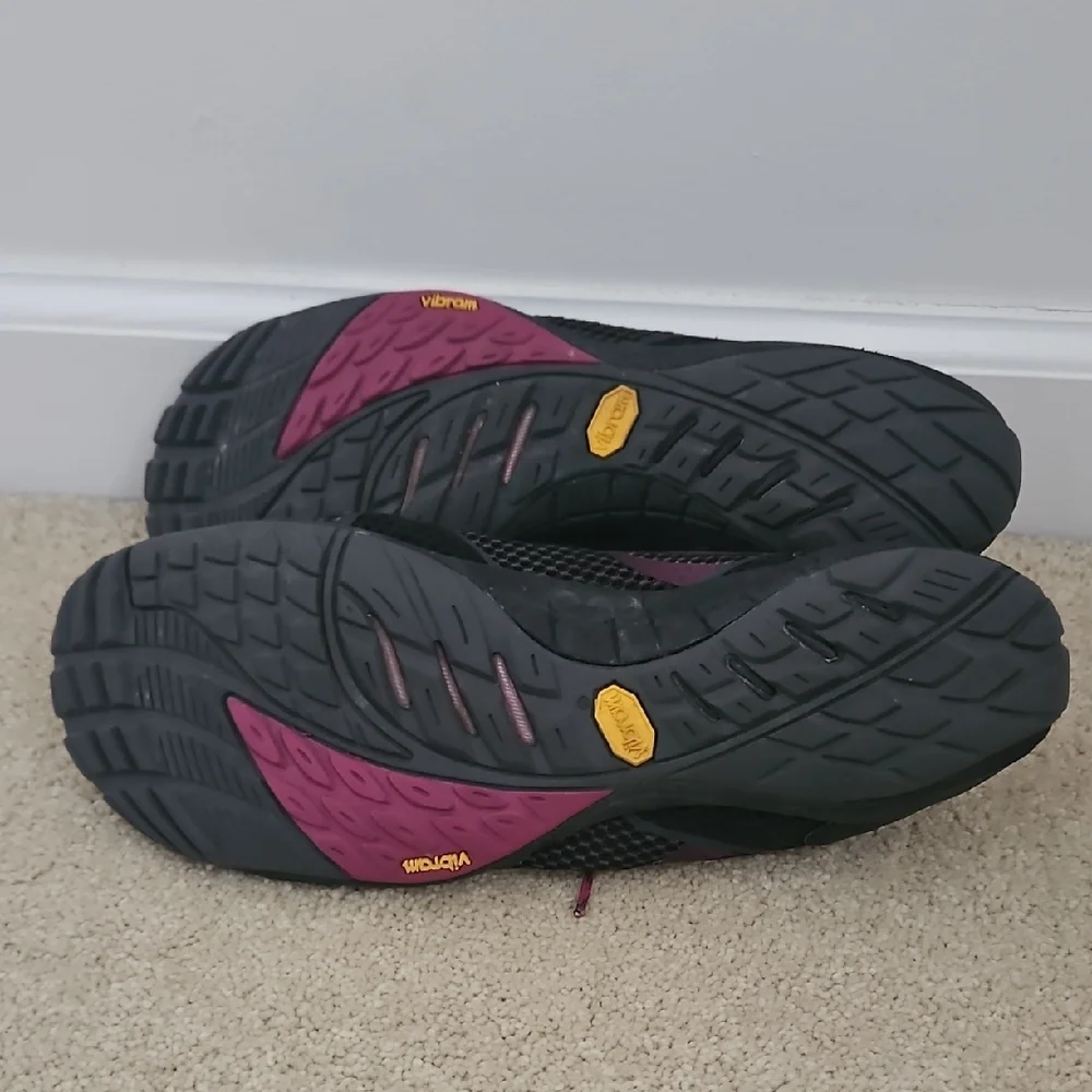 Women's Black and Pink Athletic Shoes - Picture 5 of 6